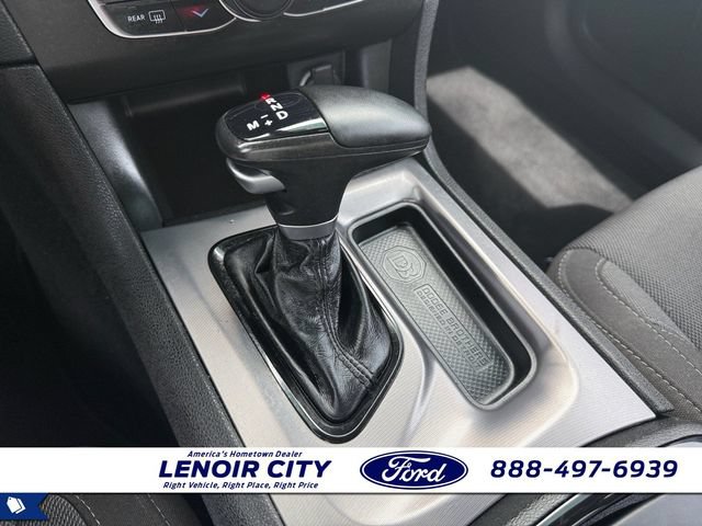 Used 2022 Dodge Charger SXT w/ Blacktop Package RWD image 27