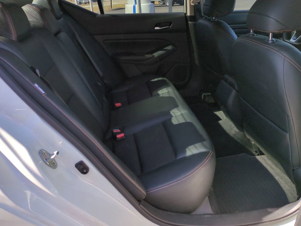 Used 2021 Nissan Altima 2.5 SR image 14