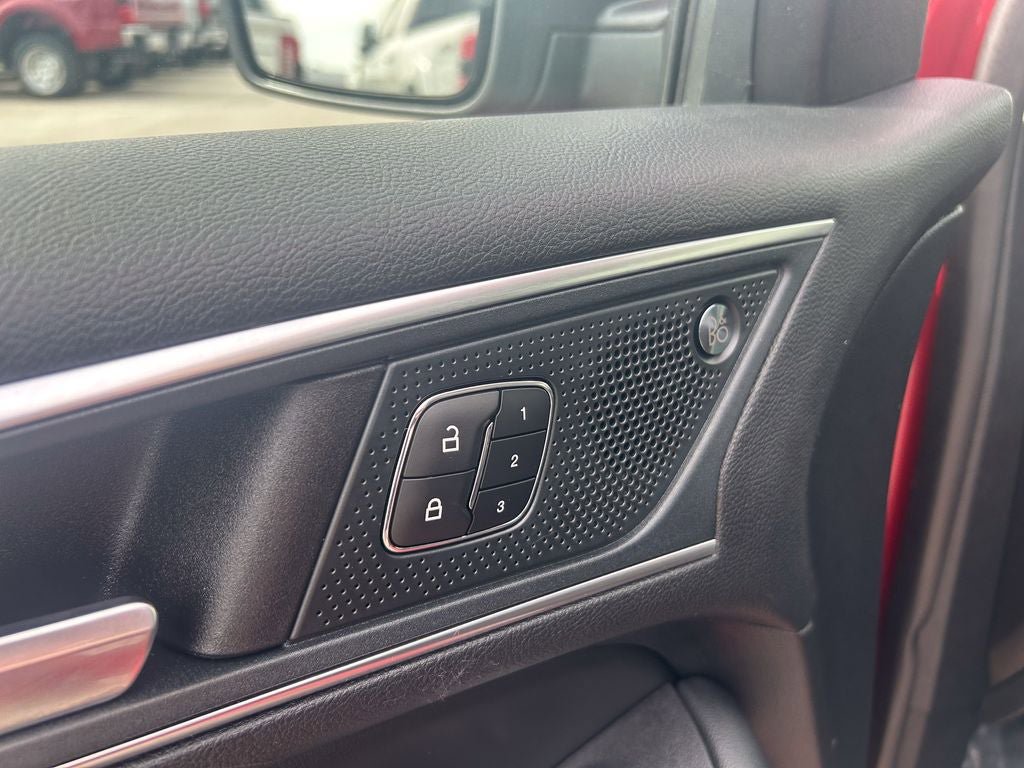 Certified 2024 Ford Edge Titanium AWD/4WD image 33