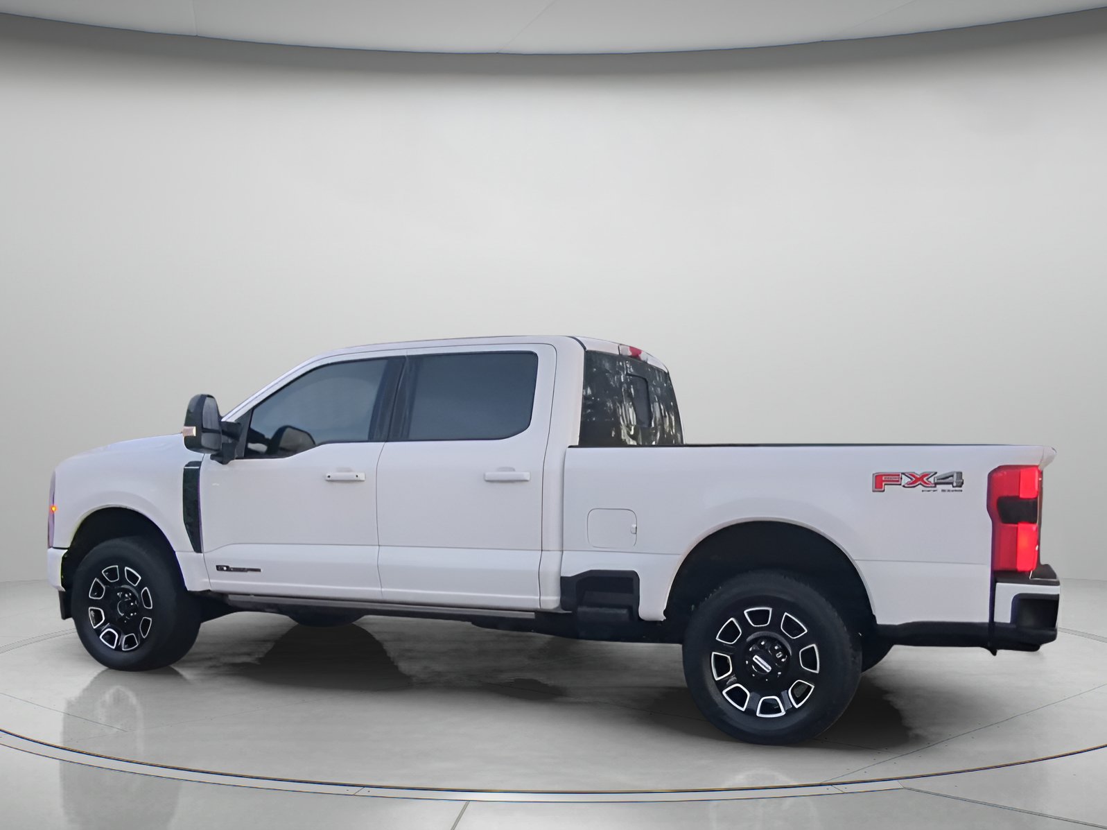Certified 2025 Ford F250 Platinum w/ FX4 Off-Road Package AWD/4WD image 20