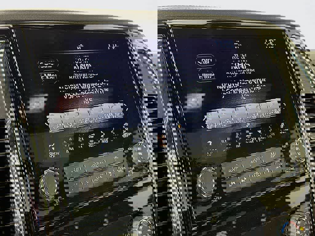 Used 2023 Nissan Titan Platinum Reserve w/ Moonroof Package image 17