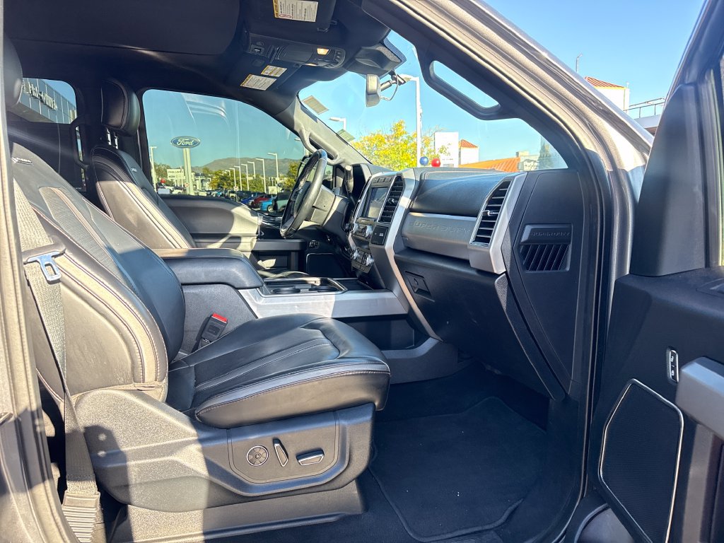 Certified 2021 Ford F250 Platinum w/ FX4 Off-Road Package AWD/4WD image 28