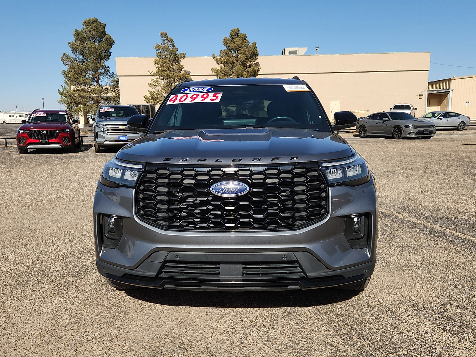 Certified 2025 Ford Explorer ST-Line image 8