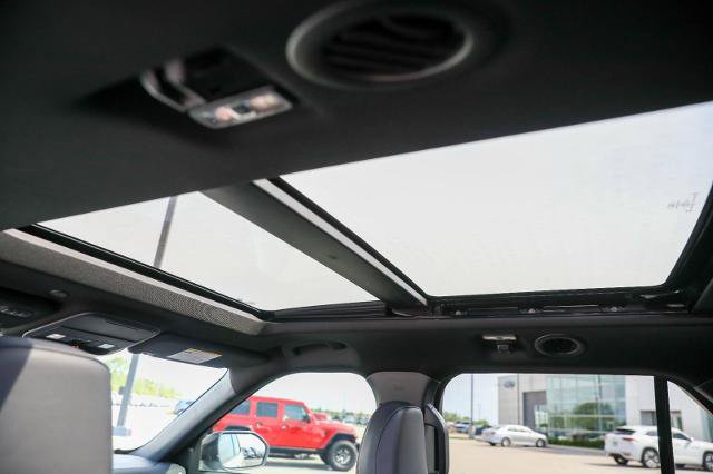 Certified 2025 Ford Explorer ST AWD/4WD image 33