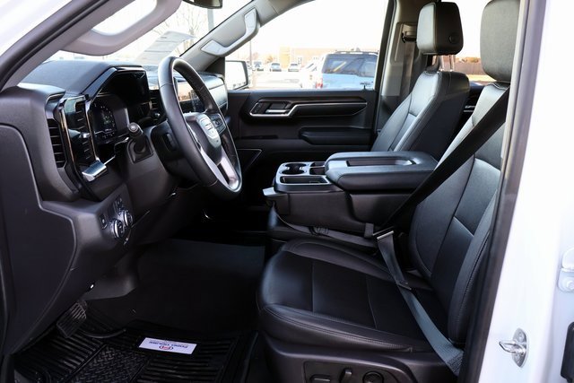 Used 2024 GMC Sierra 1500 SLT image 31