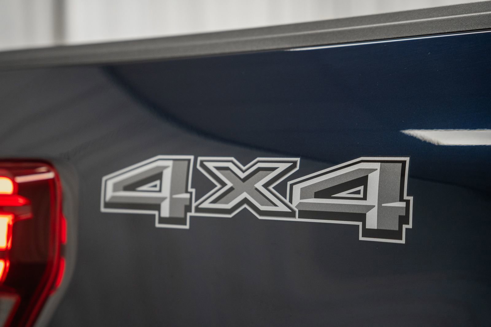 Certified 2024 Ford F150 Lariat w/ Equipment Group 502A High image 19