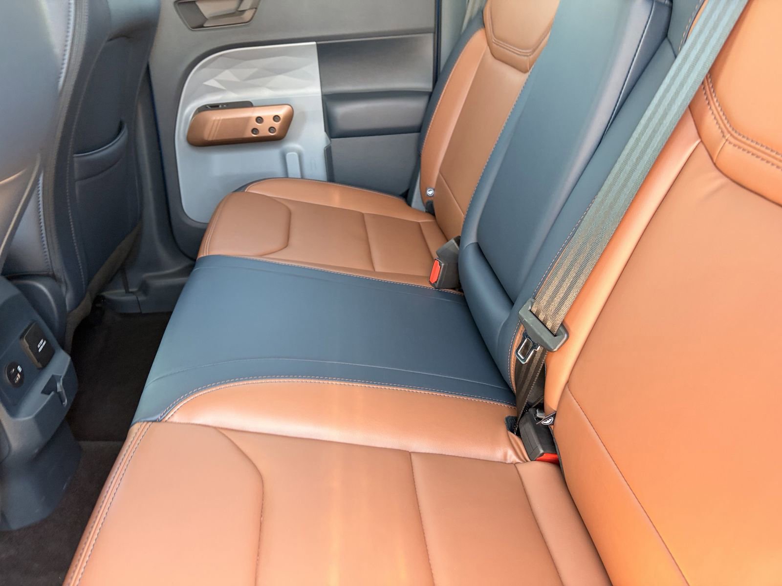 Certified 2024 Ford Maverick Lariat FWD image 16