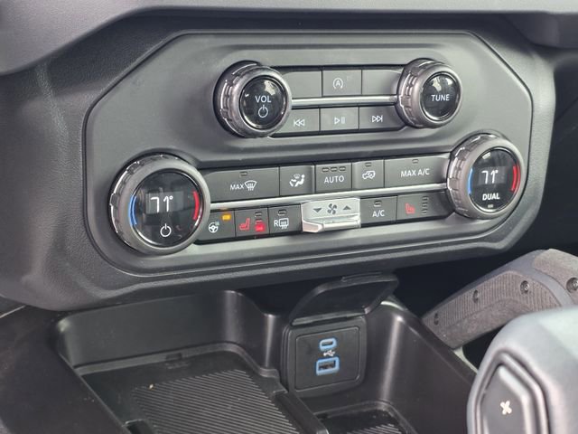 Certified 2025 Ford Bronco Badlands image 19