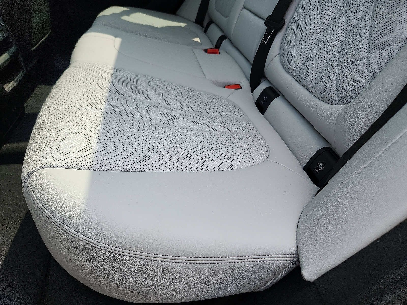 Used 2024 BMW X5 xDrive40i w/ Premium Package image 28