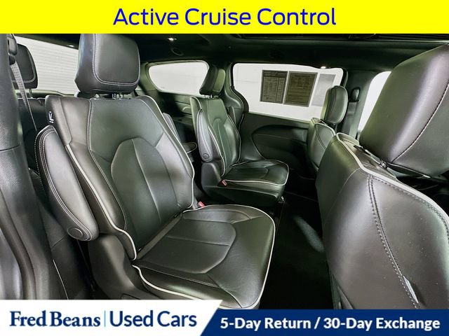 Used 2023 Chrysler Pacifica Limited w/ S Appearance Package FWD image 36