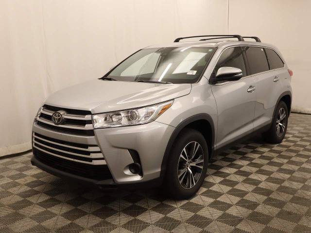 Used 2019 Toyota Highlander LE FWD image 11