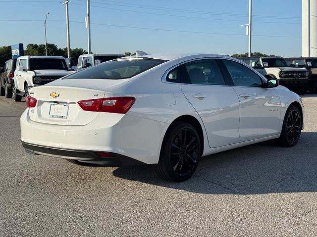 Used 2025 Chevrolet Malibu LT FWD image 5