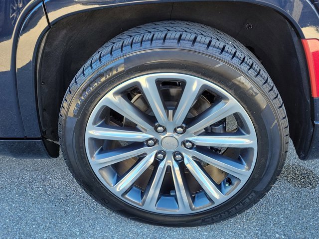 Used 2023 Jeep Grand Wagoneer Base w/ Flexible Seating Group image 10