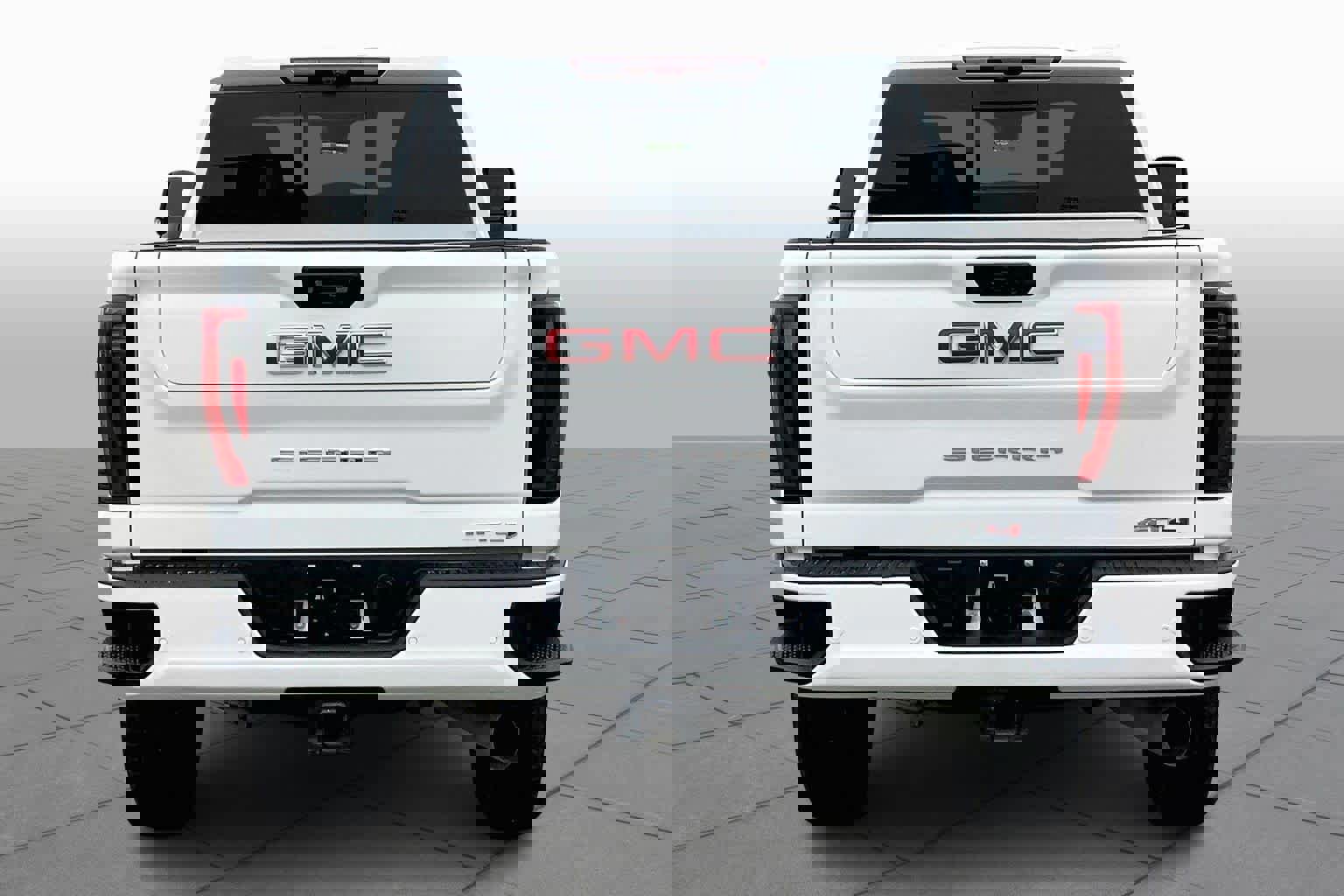 Used 2024 GMC Sierra 2500 AT4 w/ AT4 Premium Plus Package image 3