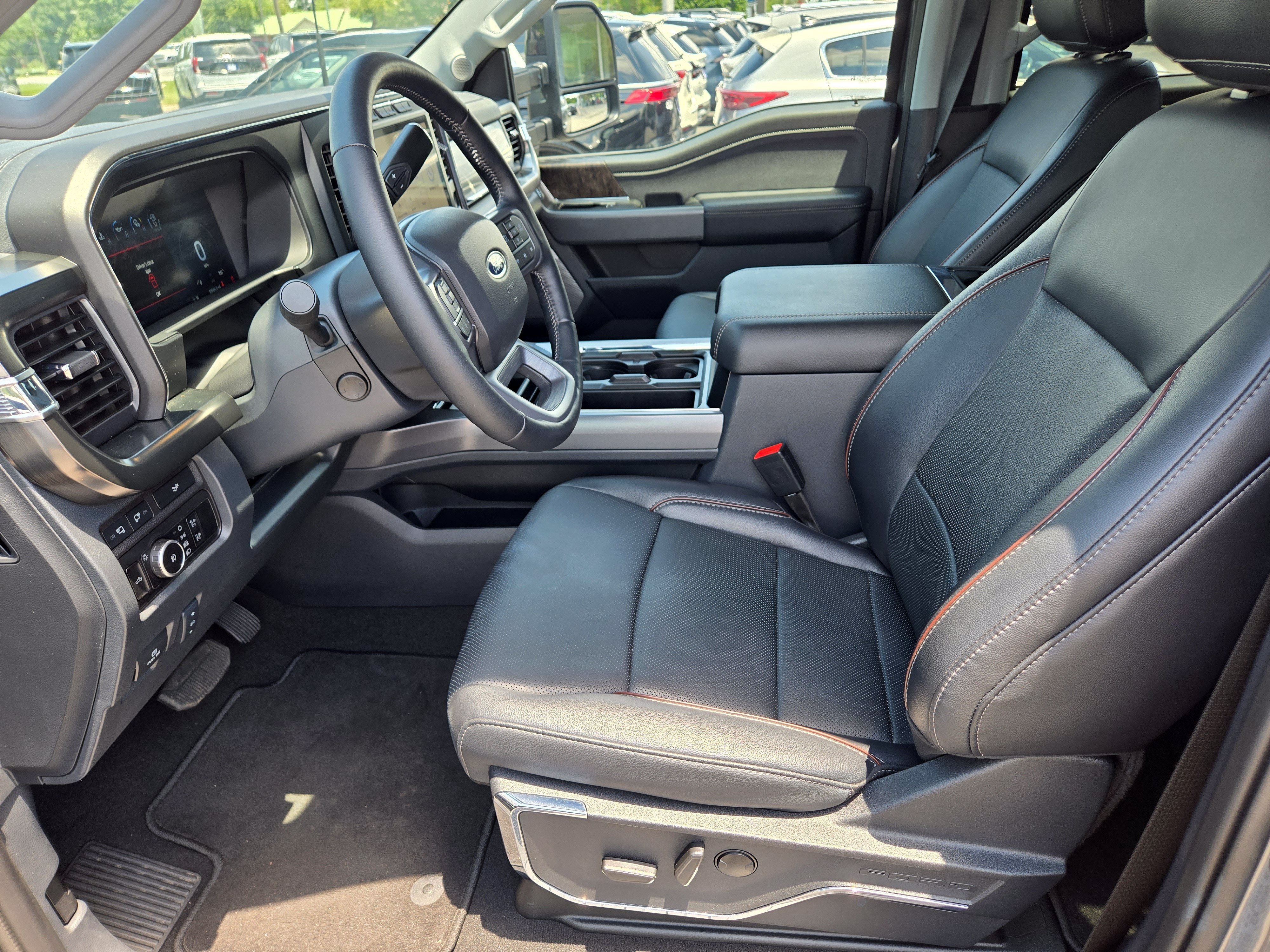 Certified 2024 Ford F250 Lariat w/ Lariat Ultimate Package AWD/4WD image 18