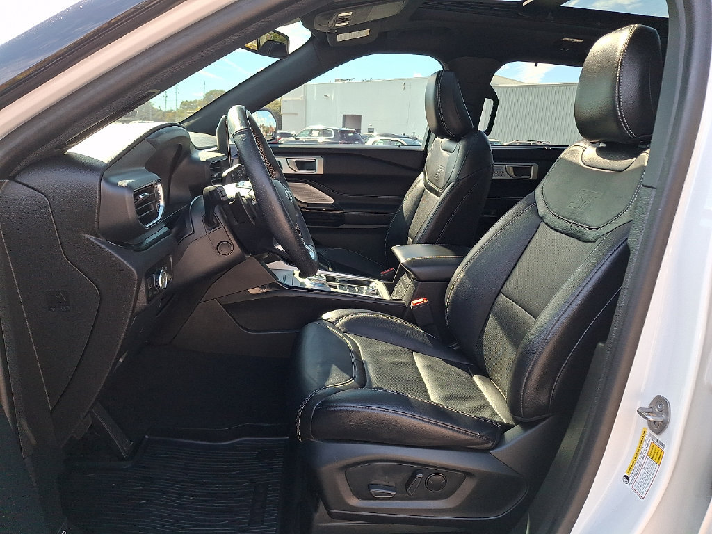 Certified 2023 Ford Explorer ST w/ Equipment Group 401A AWD/4WD image 15