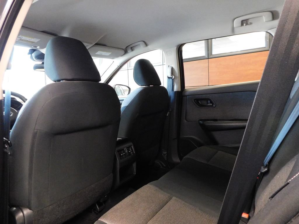 Used 2021 Nissan Rogue S AWD/4WD image 31