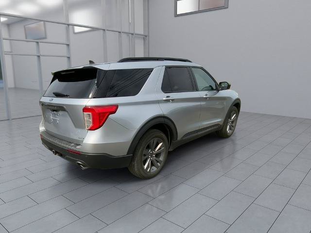 Certified 2023 Ford Explorer XLT w/ Equipment Group 202A AWD/4WD image 8