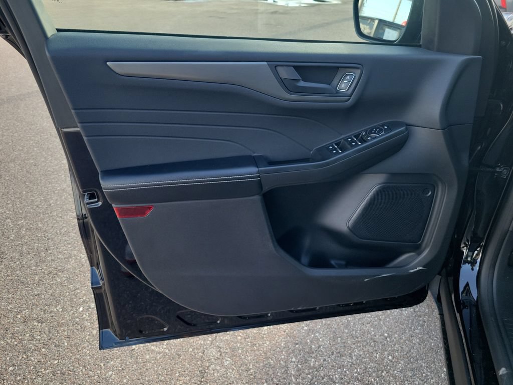 Certified 2024 Ford Escape Active FWD image 21