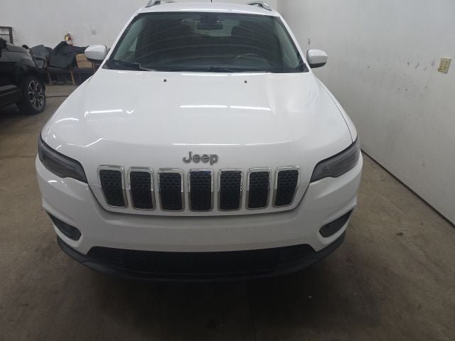 Used 2019 Jeep Cherokee Latitude Plus w/ Cold Weather Group AWD/4WD image 22