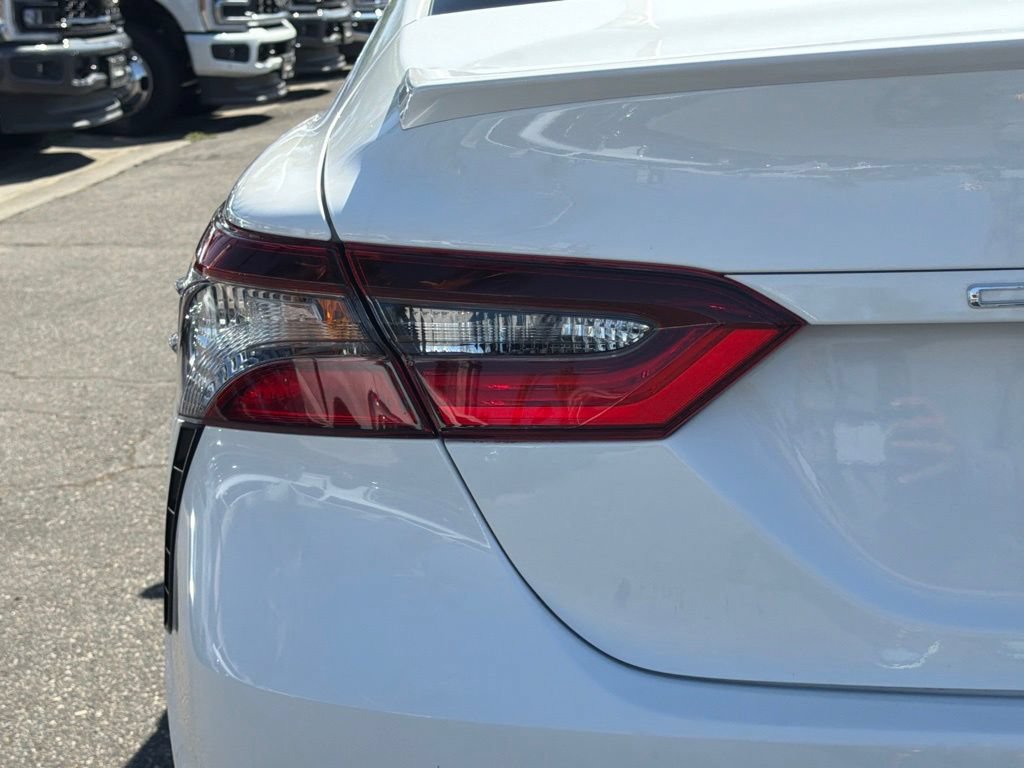 Used 2024 Toyota Camry SE AWD/4WD image 16
