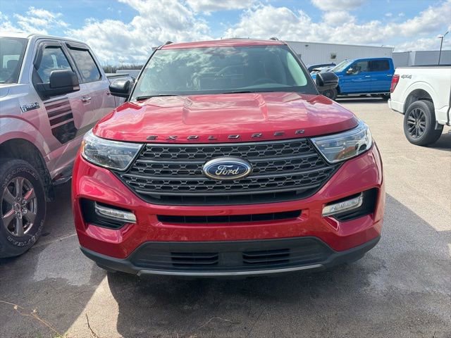 Certified 2024 Ford Explorer XLT w/ Equipment Group 202A image 2