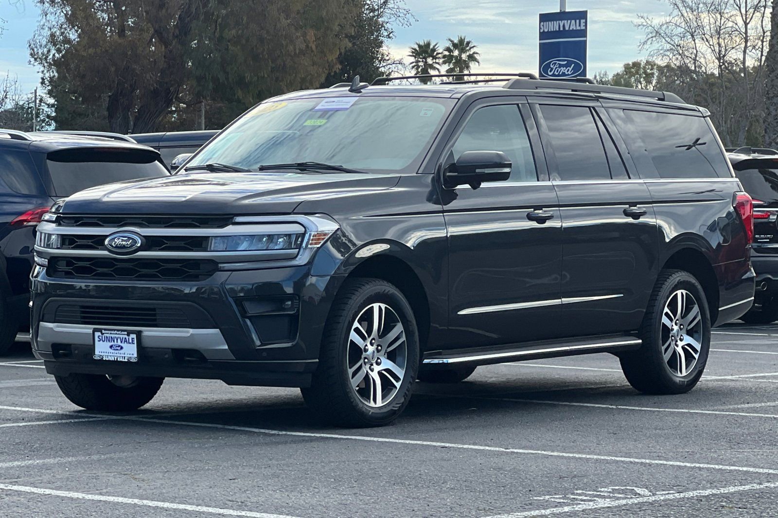 Certified 2023 Ford Expedition Max XLT image 9