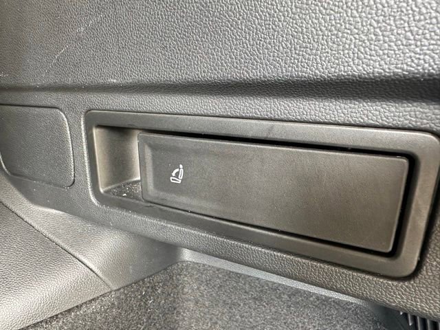 Used 2019 Volkswagen Tiguan SEL FWD image 29