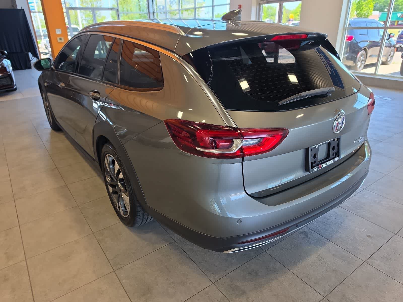 Used 2019 Buick Regal Essence w/ Driver Confidence Package I AWD/4WD image 11