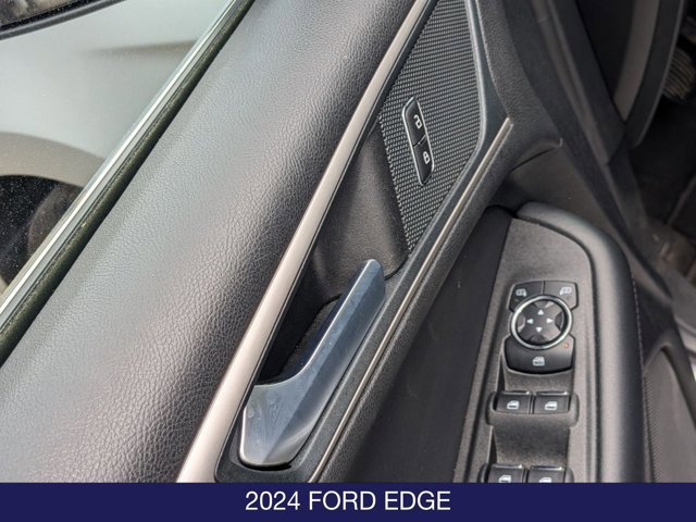 Certified 2024 Ford Edge SEL AWD/4WD image 11