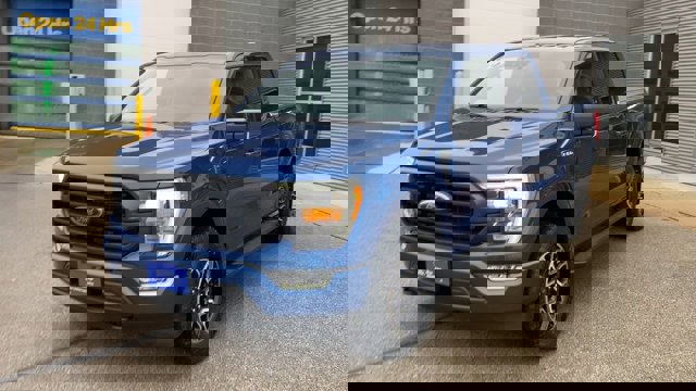 Certified 2022 Ford F150 XLT w/ Equipment Group 302A High image 5