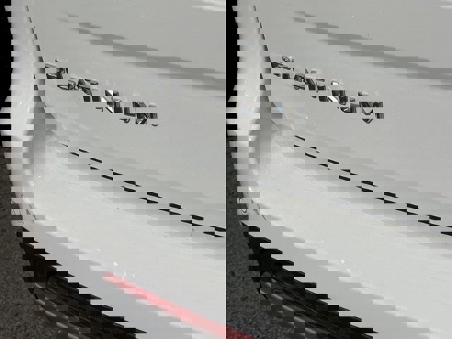 Certified 2025 Ford Expedition Max Platinum image 30