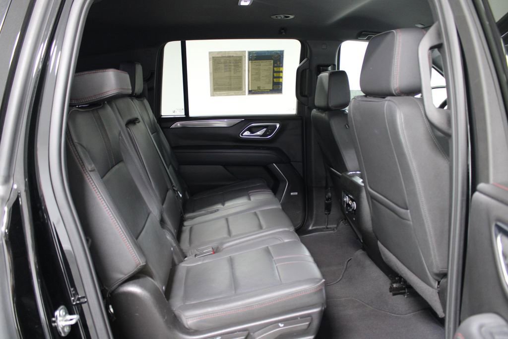Used 2024 Chevrolet Suburban RST image 36