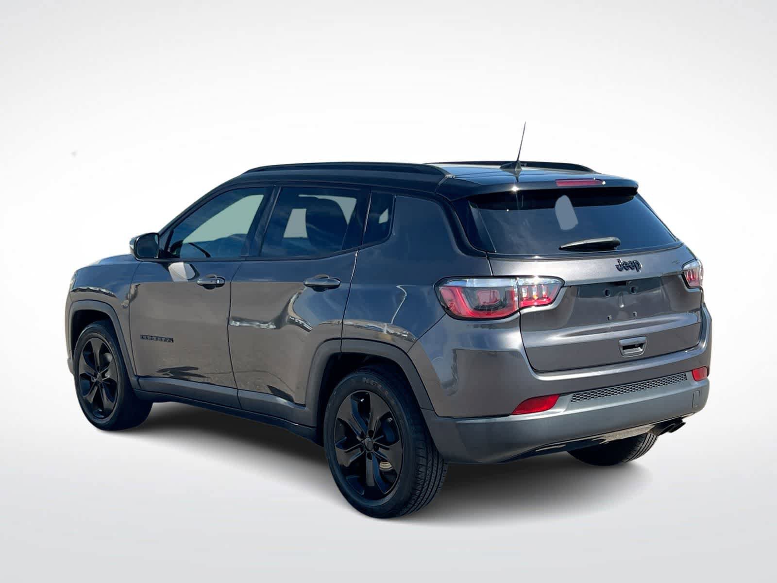 Used 2019 Jeep Compass Latitude FWD image 6