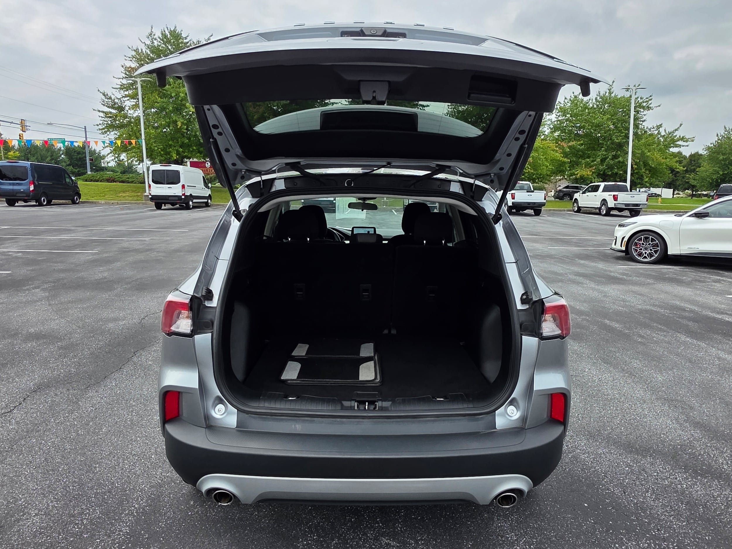 Certified 2021 Ford Escape SE AWD/4WD image 9