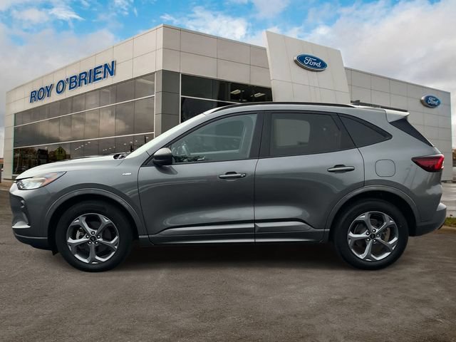 Certified 2023 Ford Escape ST-Line w/ Tech Pack #1 AWD/4WD image 2