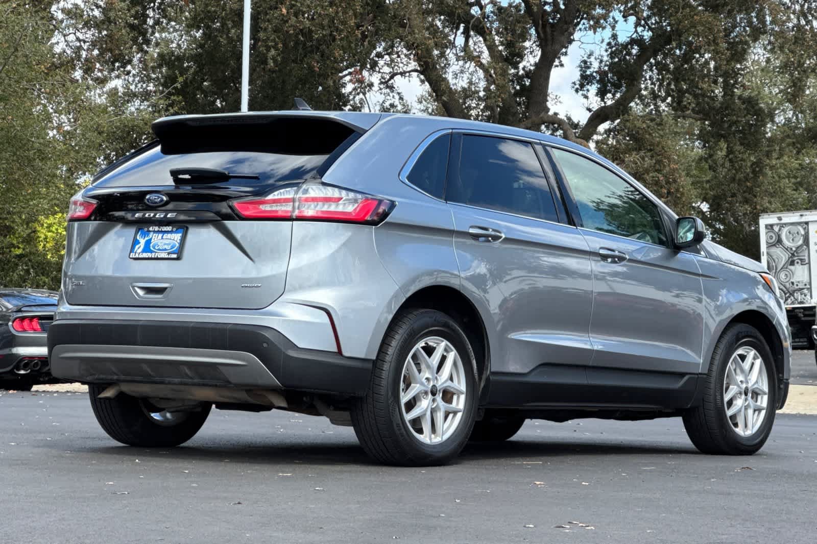 Certified 2024 Ford Edge SEL AWD/4WD image 2