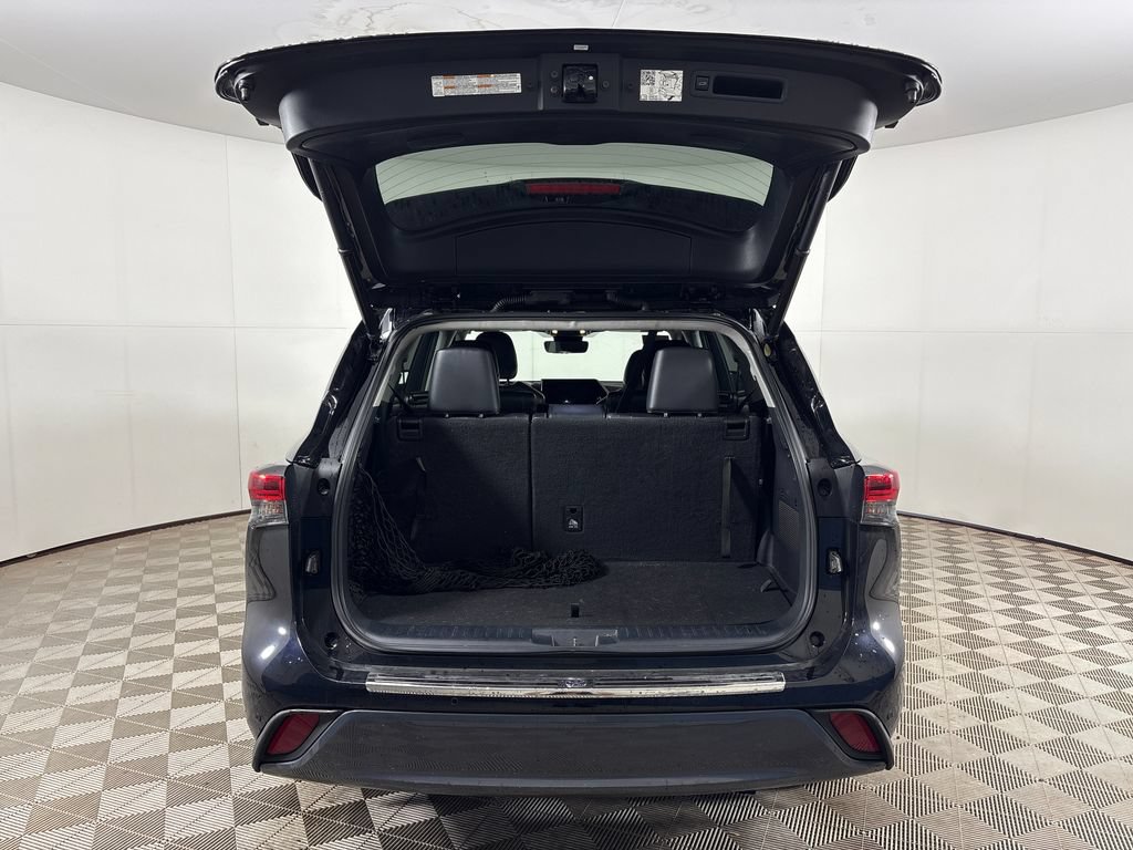 Used 2023 Toyota Highlander Limited AWD/4WD image 9