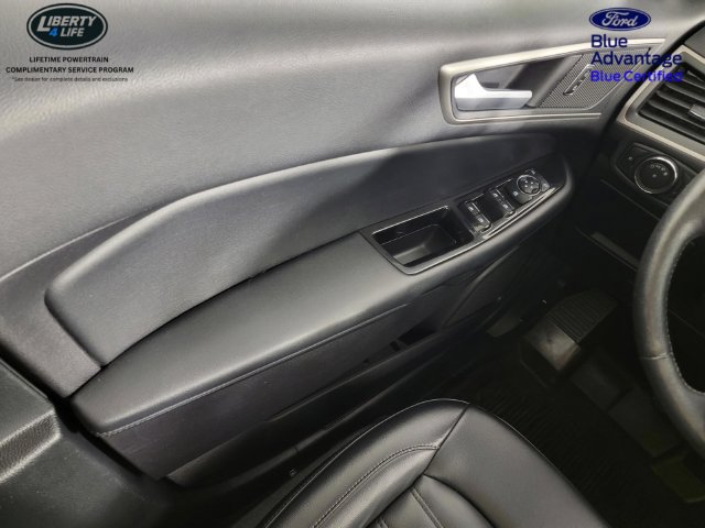Certified 2019 Ford Edge SEL w/ Equipment Group 201A AWD/4WD image 33