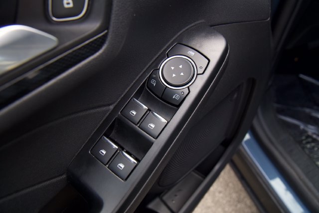 Certified 2025 Ford Escape ST-Line FWD image 14
