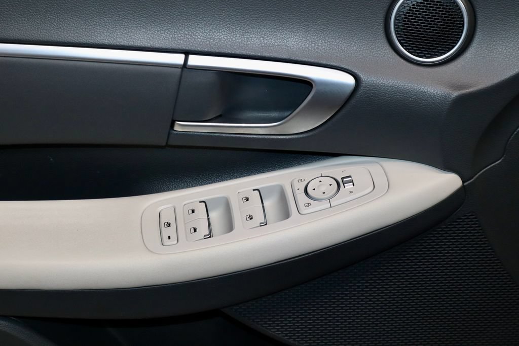 Used 2024 Hyundai Sonata SEL FWD image 23