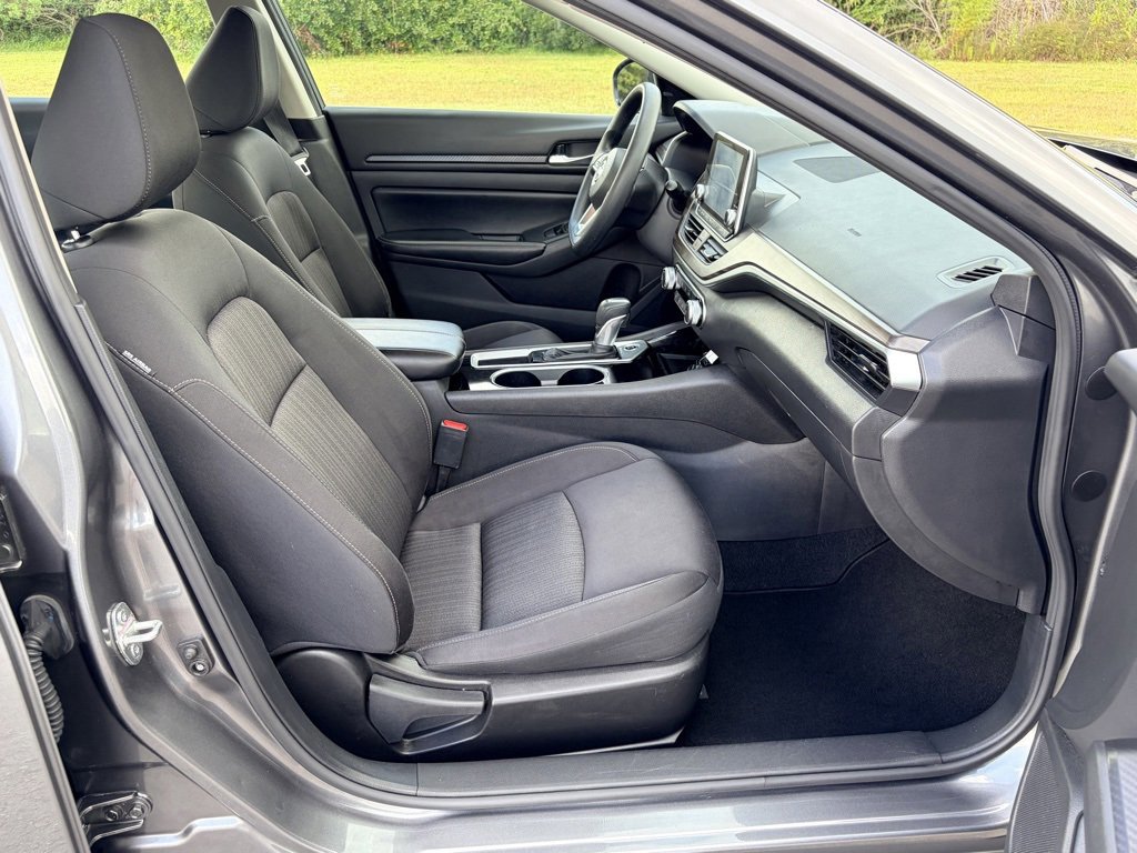 Used 2024 Nissan Altima 2.5 SV image 20