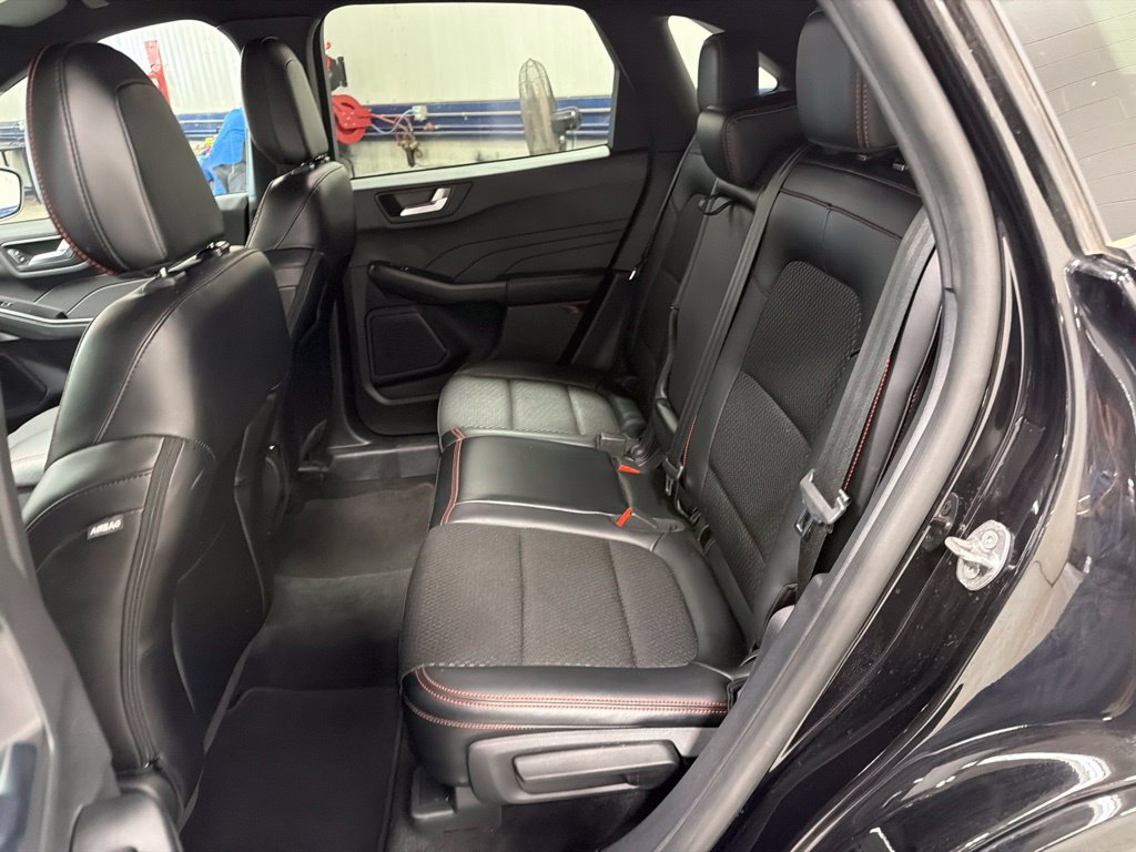 Certified 2024 Ford Escape ST-Line w/ Tech Pack #1 AWD/4WD image 12