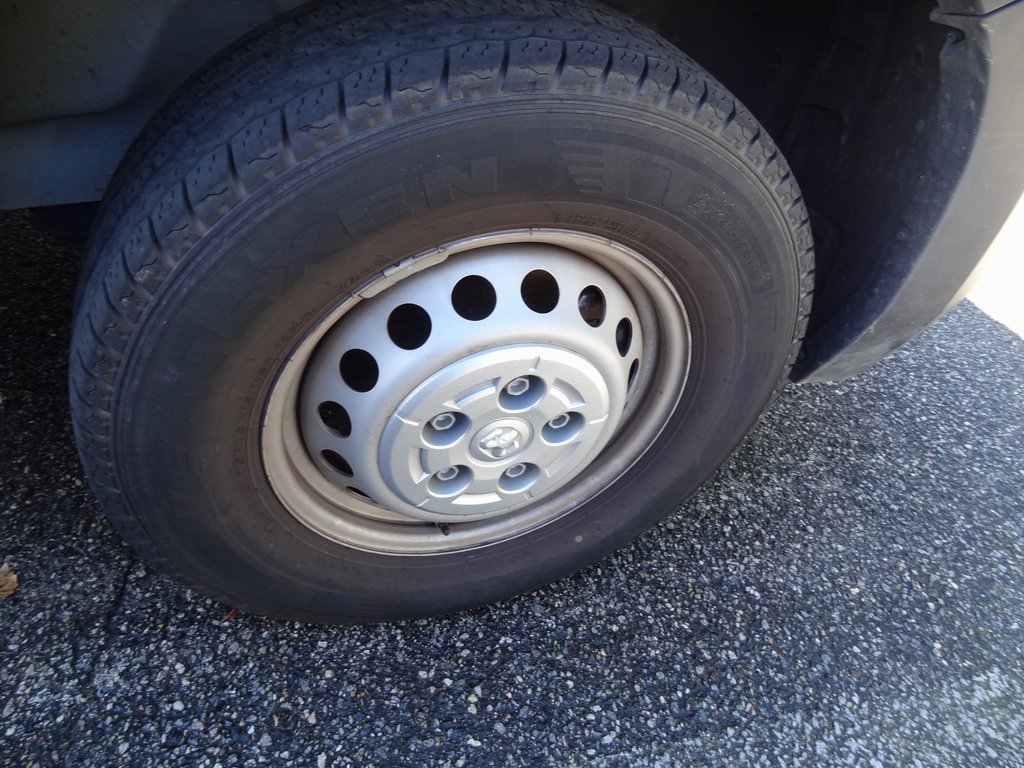 Used 2024 RAM ProMaster 1500 w/ Convenience Group image 12