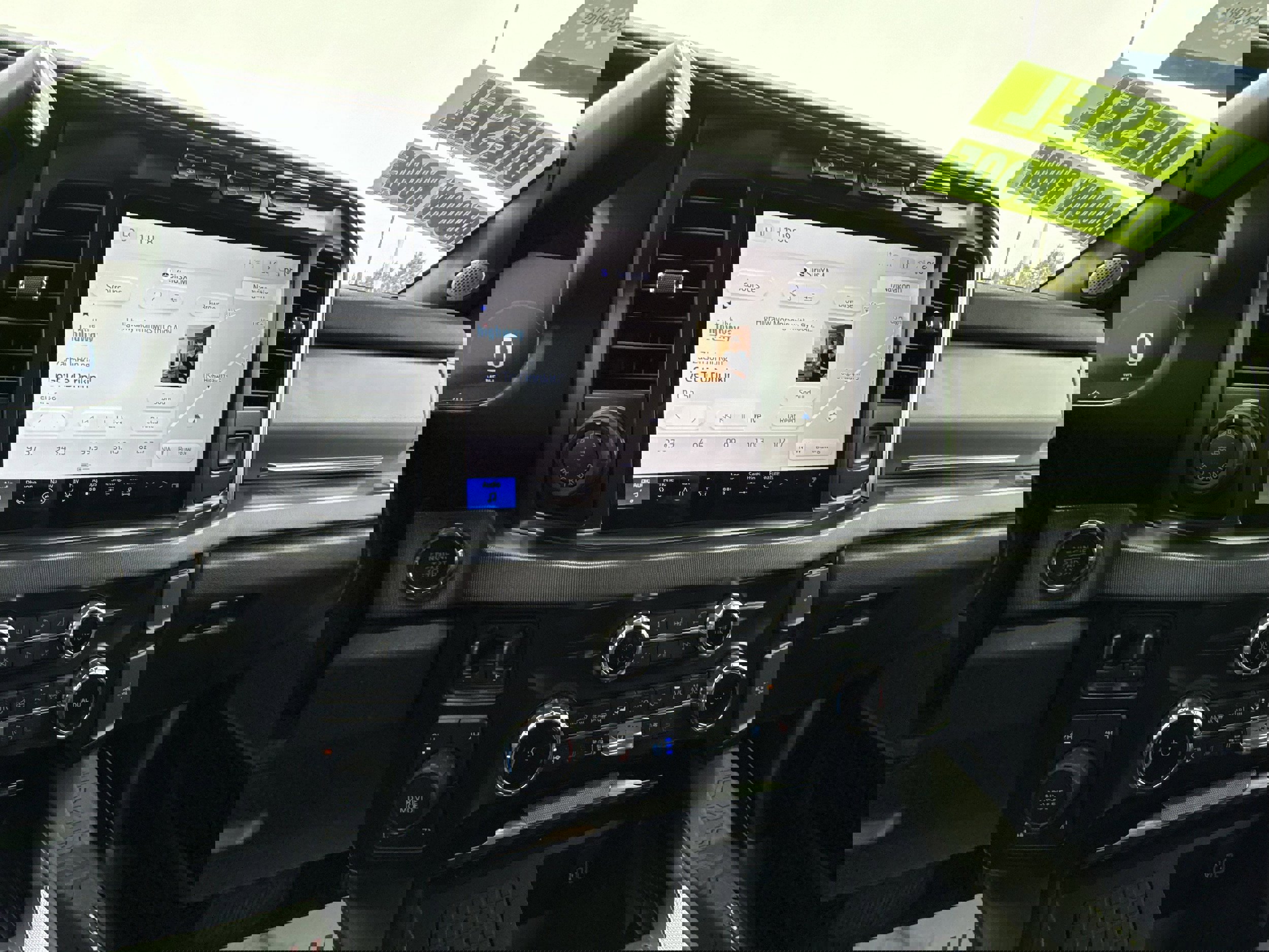 Certified 2024 Ford F350 Platinum image 25