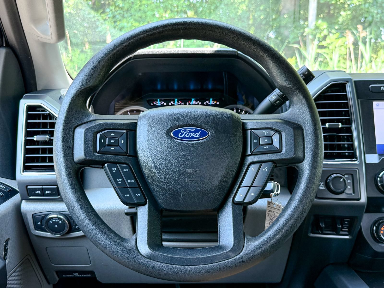 Certified 2020 Ford F250 XLT w/ FX4 Off-Road Package AWD/4WD image 39