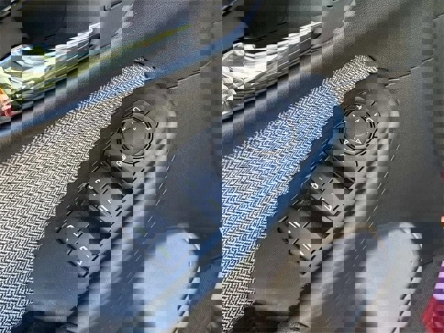 Used 2025 Chevrolet TrailBlazer LT image 25