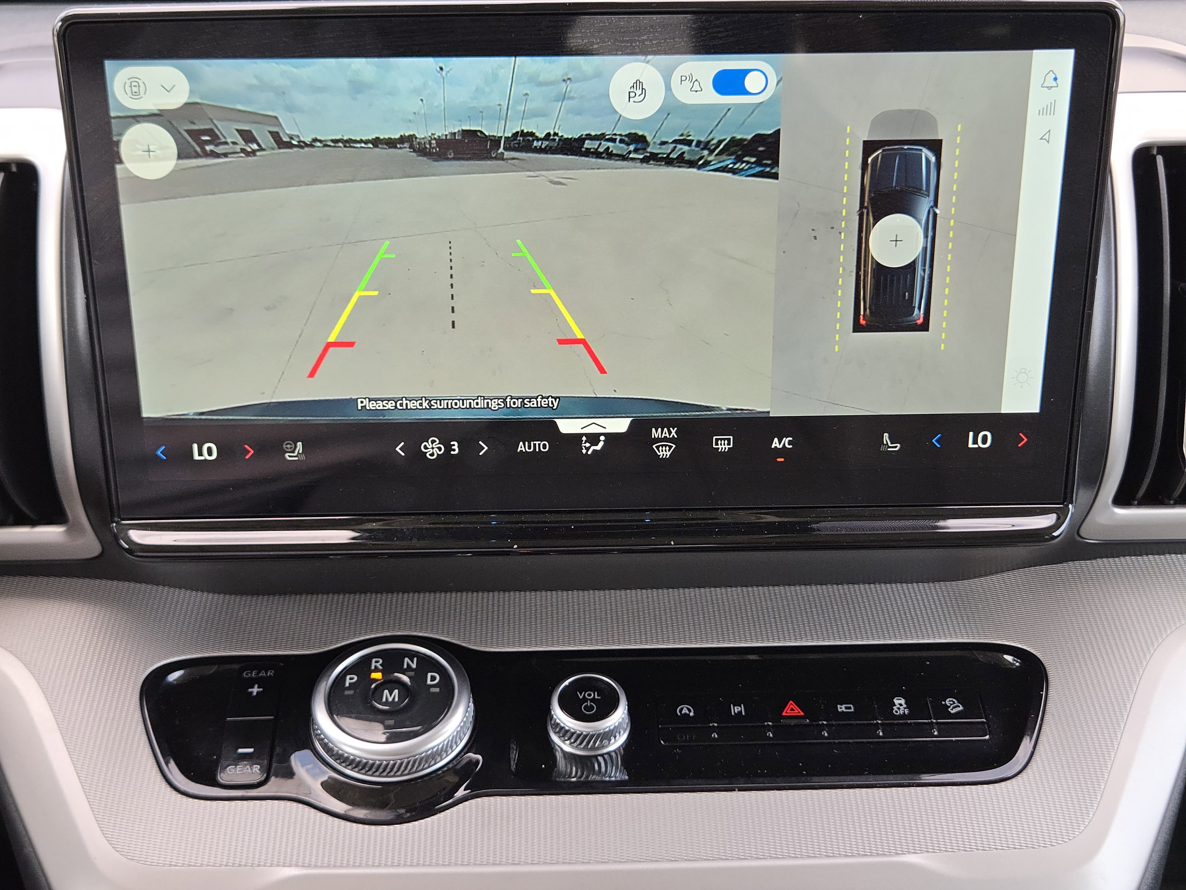 Certified 2025 Ford Expedition Active AWD/4WD image 19