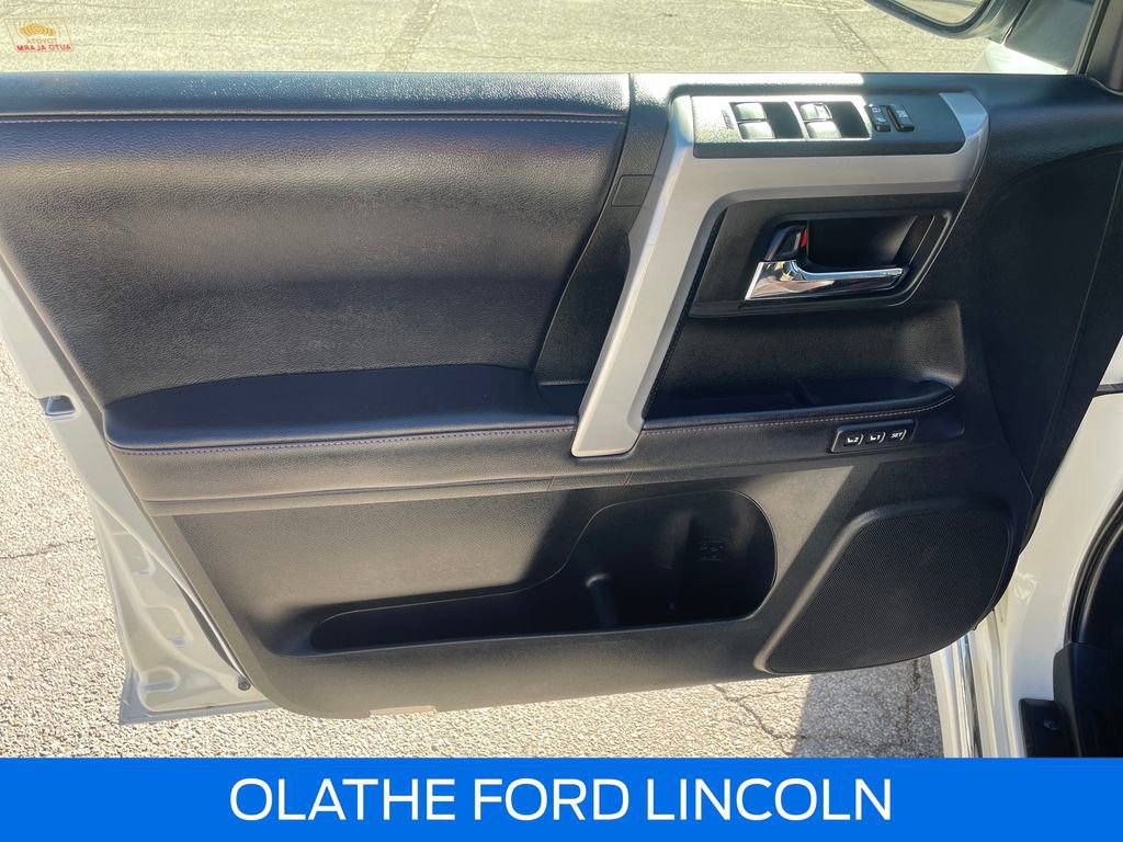 Used 2019 Toyota 4Runner Limited image 18