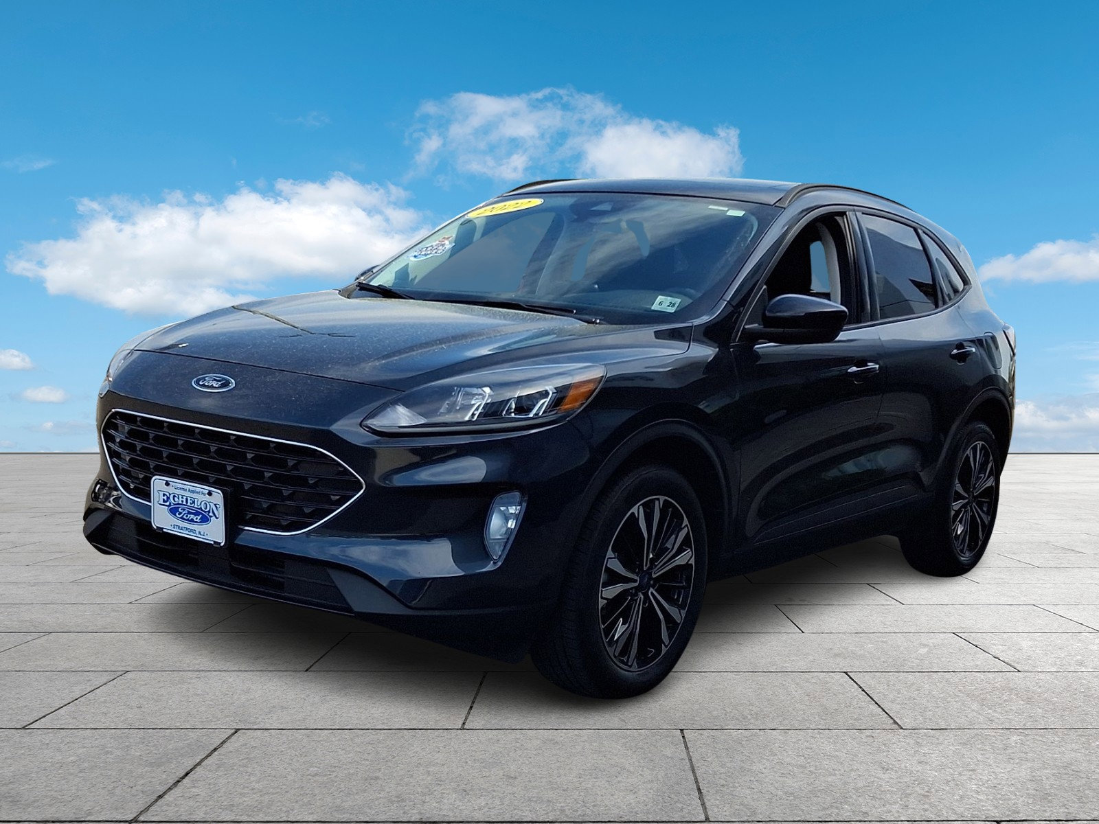 Certified 2022 Ford Escape SEL w/ SEL Stealth AWD Package image 3